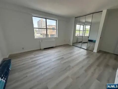 2077 Center Avenue Fort Lee NJ 07024