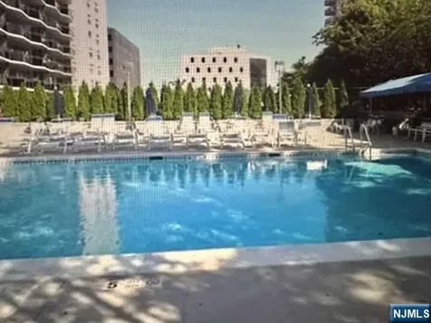 2077 Center Avenue Fort Lee NJ 07024