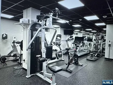 2077 Center Avenue Fort Lee NJ 07024