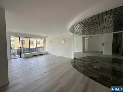 2077 Center Avenue Fort Lee NJ 07024