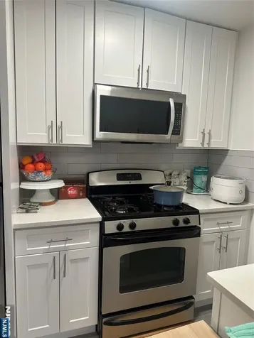 2077 Center Avenue Fort Lee NJ 07024