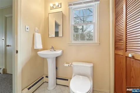 37 Vermont Drive Paramus NJ 07652