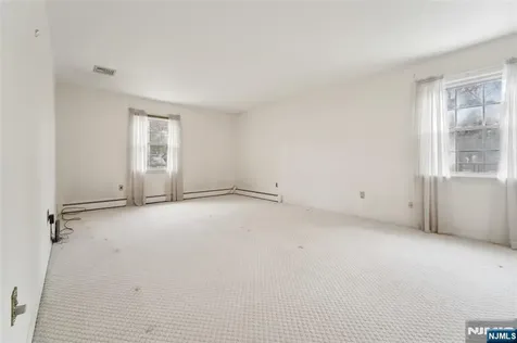 37 Vermont Drive Paramus NJ 07652