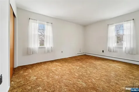 37 Vermont Drive Paramus NJ 07652