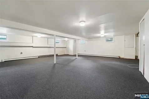 37 Vermont Drive Paramus NJ 07652