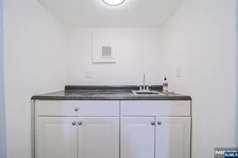 1331 Anderson Avenue Fort Lee NJ 07024