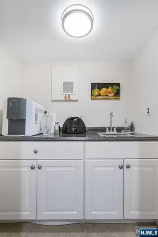 1331 Anderson Avenue Fort Lee NJ 07024