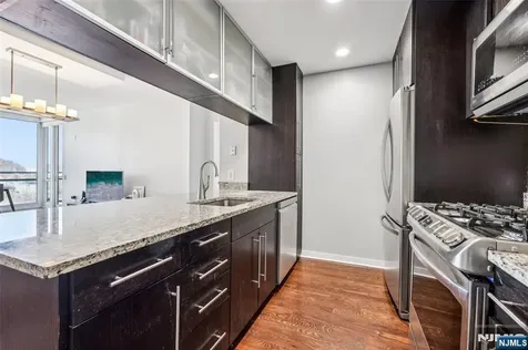 815 Hudson Park Edgewater NJ 07020