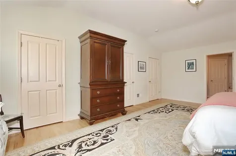 162 Coolidge Terrace Wyckoff NJ 07481