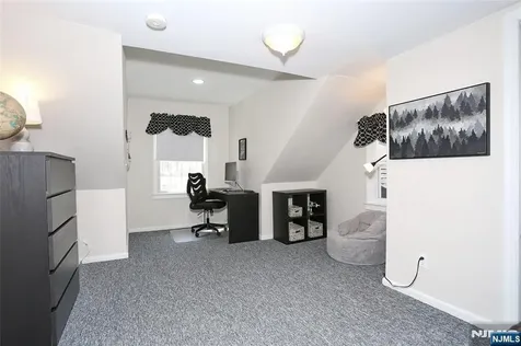 162 Coolidge Terrace Wyckoff NJ 07481