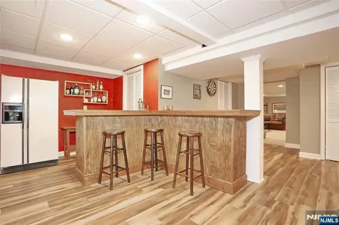 162 Coolidge Terrace Wyckoff NJ 07481