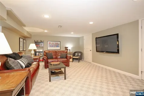 162 Coolidge Terrace Wyckoff NJ 07481