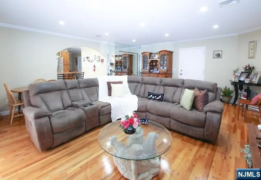 40-44 Rome Street Newark NJ 07105