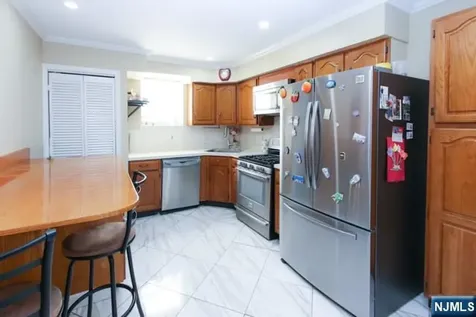 40-44 Rome Street Newark NJ 07105