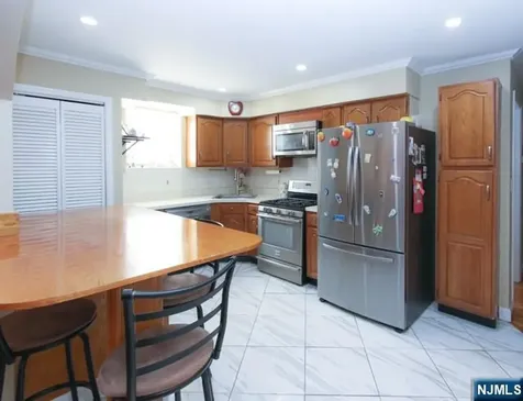 40-44 Rome Street Newark NJ 07105