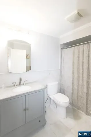 40-44 Rome Street Newark NJ 07105