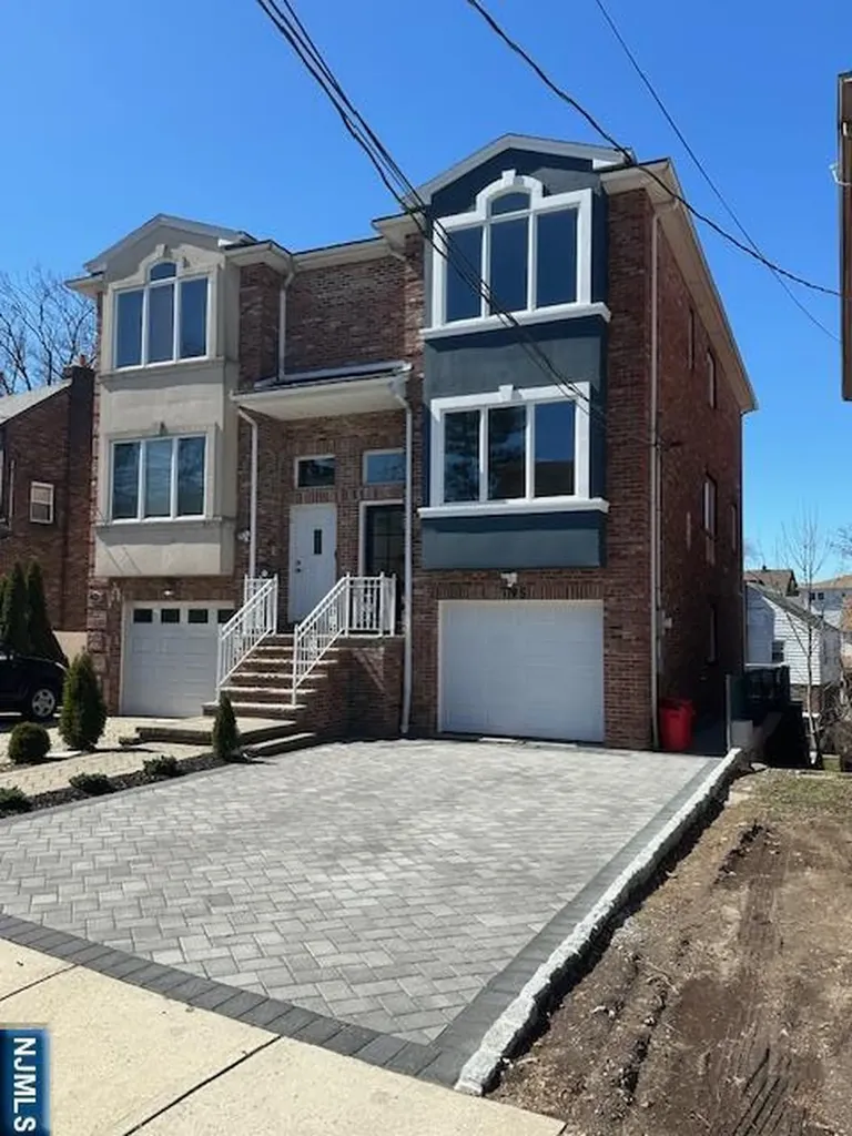 795 Fairview Lane Cliffside Park NJ 07010