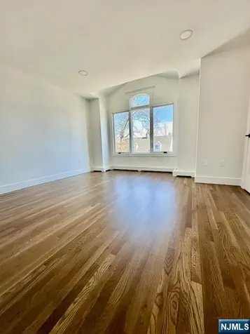 795 Fairview Lane Cliffside Park NJ 07010