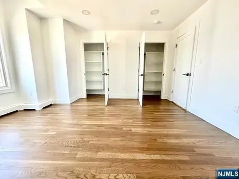 795 Fairview Lane Cliffside Park NJ 07010
