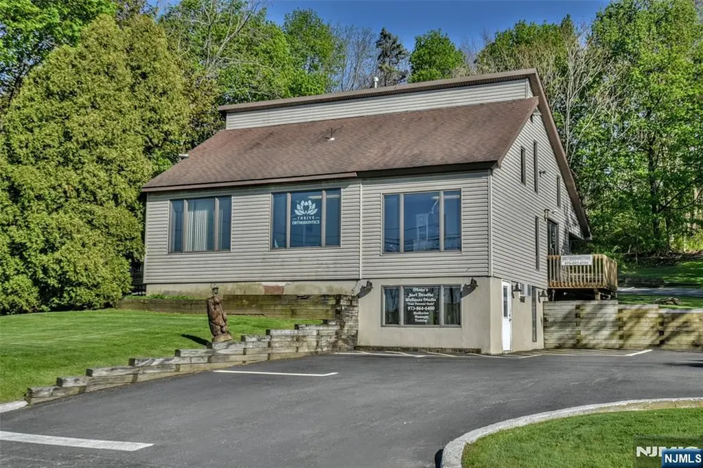 276 State Route 94 Vernon NJ 07462