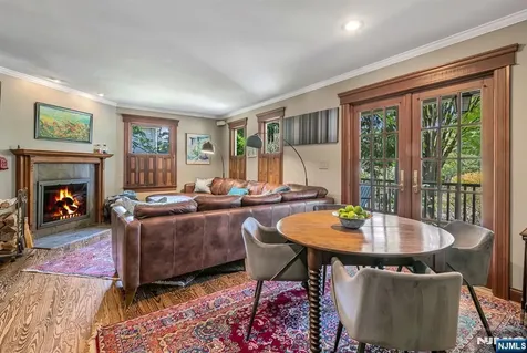 35 Jane Street Closter NJ 07624