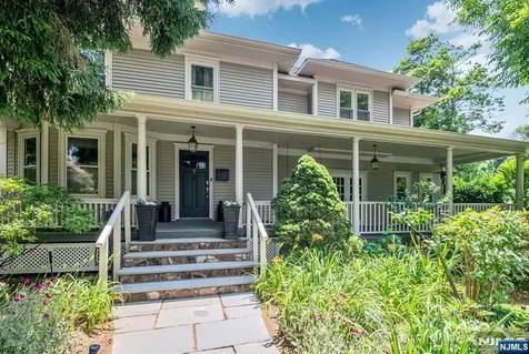 35 Jane Street Closter NJ 07624