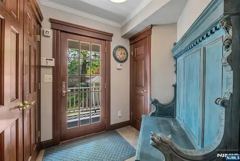 35 Jane Street Closter NJ 07624