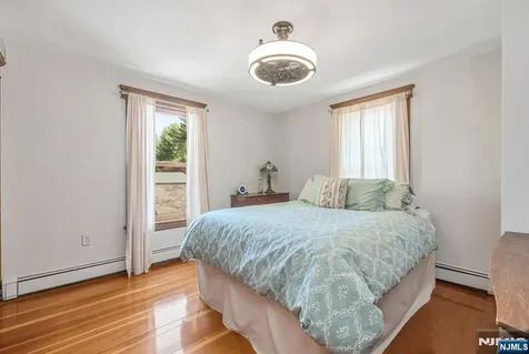 35 Jane Street Closter NJ 07624