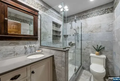 35 Jane Street Closter NJ 07624