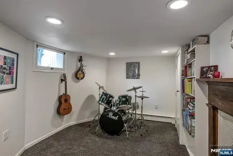 35 Jane Street Closter NJ 07624