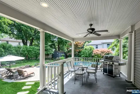 35 Jane Street Closter NJ 07624