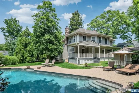 35 Jane Street Closter NJ 07624