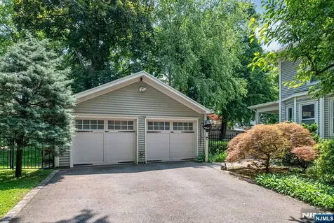 35 Jane Street Closter NJ 07624