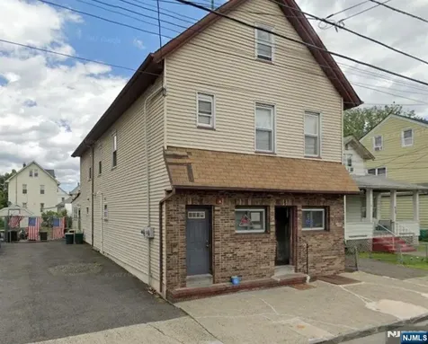 77 Maple Avenue Wallington NJ 07057