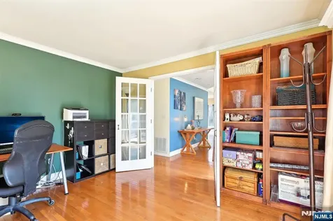 169 Grandview Lane Mahwah NJ 07430