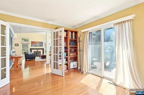 169 Grandview Lane Mahwah NJ 07430