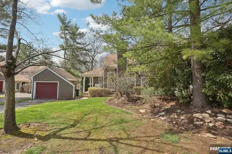 169 Grandview Lane Mahwah NJ 07430