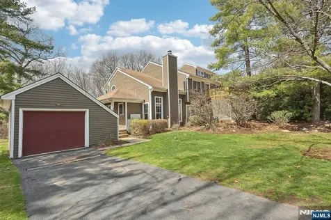 169 Grandview Lane Mahwah NJ 07430