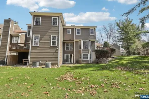 169 Grandview Lane Mahwah NJ 07430