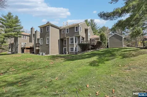 169 Grandview Lane Mahwah NJ 07430
