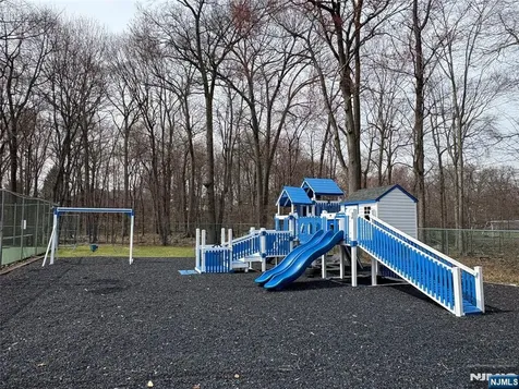 169 Grandview Lane Mahwah NJ 07430