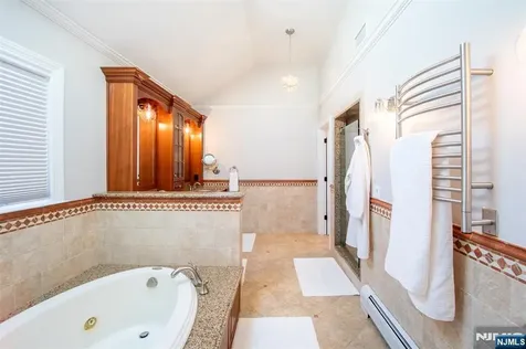 35 Arcadia Court Harrington Park NJ 07640