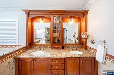 35 Arcadia Court Harrington Park NJ 07640