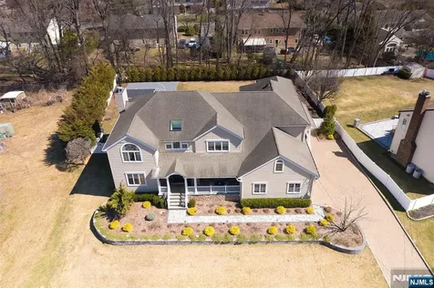 35 Arcadia Court Harrington Park NJ 07640