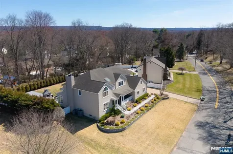 35 Arcadia Court Harrington Park NJ 07640