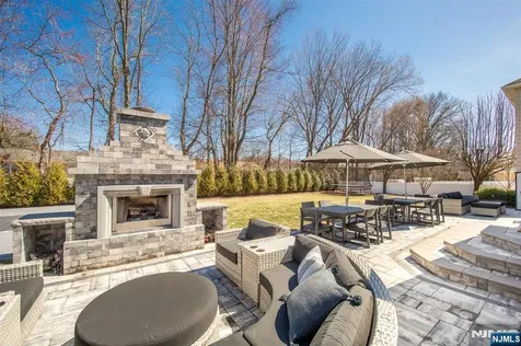 35 Arcadia Court Harrington Park NJ 07640