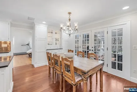 40 Cambridge Drive Allendale NJ 07401