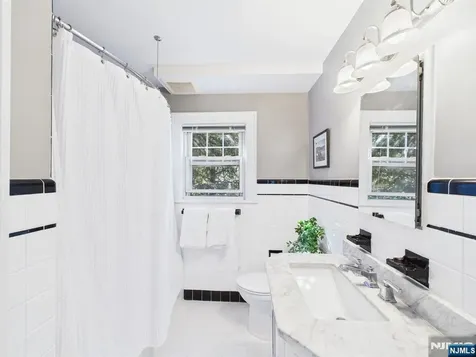 207 Doremus Avenue Ridgewood NJ 07450