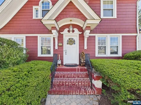 207 Doremus Avenue Ridgewood NJ 07450