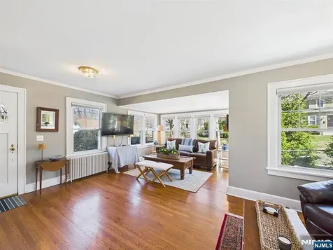 207 Doremus Avenue Ridgewood NJ 07450